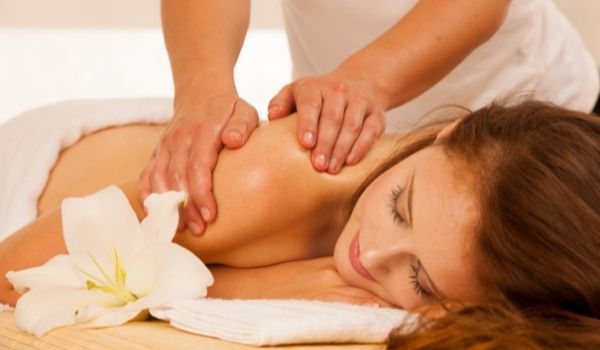 Use Jojoba Oil For Body Massage 